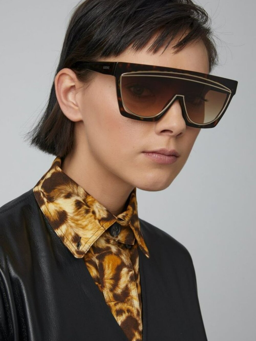 LOEWE LW40012F 52F DARK HAVANA SHIELD SUNGLASSES